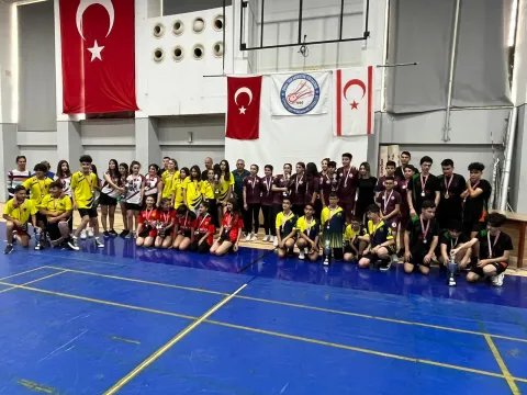 Ortaokullar Arası KKTC Şampiyonasında YDK Şampiyon