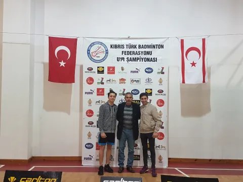 U19 KKTC Badminton Şampiyonasında Seymen-Eren ve YDÜ Damgası