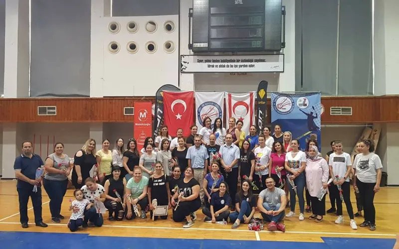 Federasyonumuzdan Annelere Badminton Organizasyonu